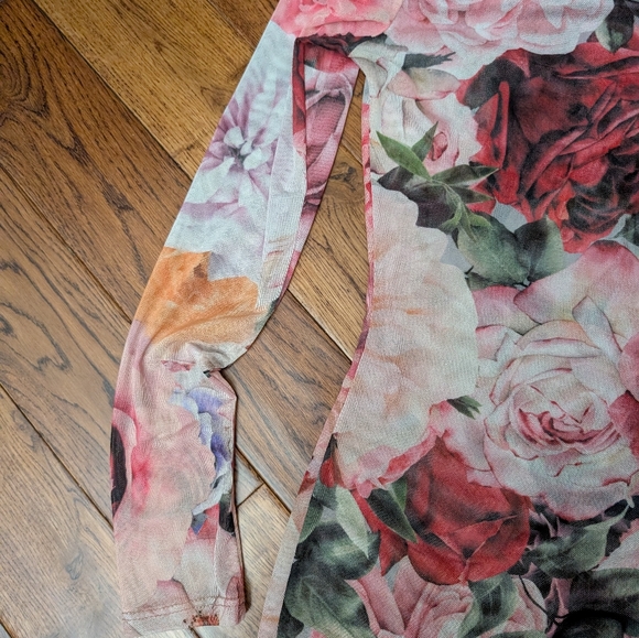 EUC Day & Night Sheer Floral Long Sleeve Top Shirt Mock Turtleneck Size Small - Picture 5 of 7